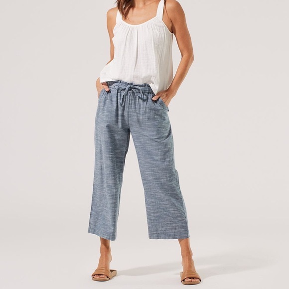 Pact Pants - Pact Organic Chambray Sunday Blue Cropped Cotton Pull On Pants size M